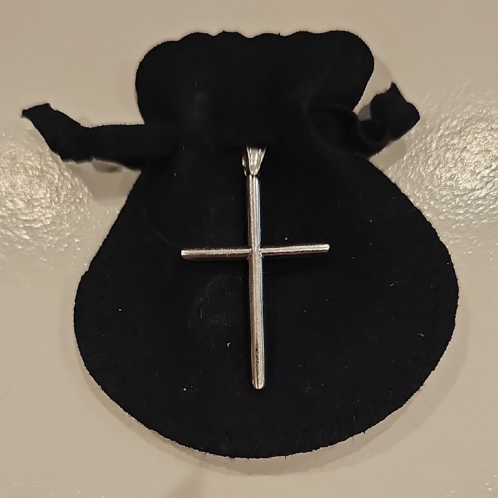 14k White Gold Cross Pendant